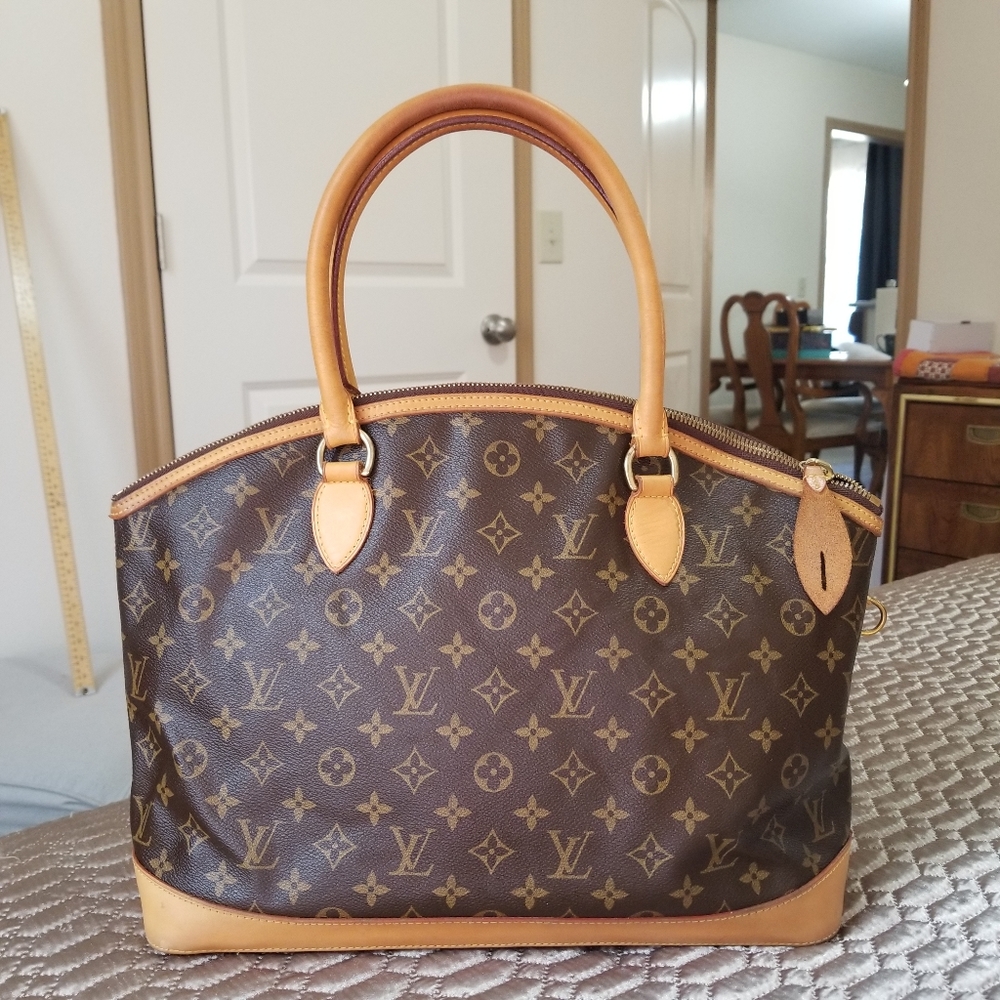 AUTHENTIC LOCK IT GM horizontal (14 yrs.old)